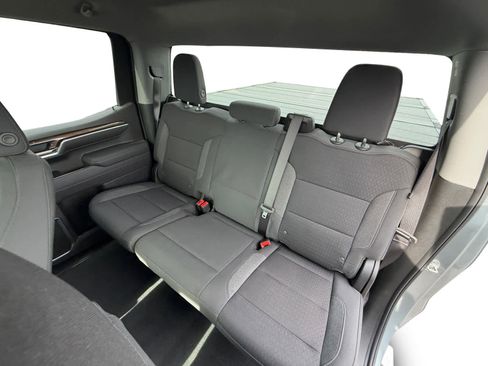 Used 2025 Chevrolet Silverado 1500 LT image 16