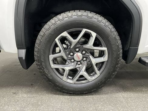 Certified 2026 GMC Sierra 1500 SLT w/ SLT Premium Plus Package AWD/4WD image 33