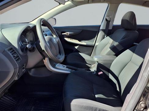 Used 2011 Toyota Corolla S image 11