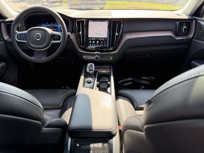 Used 2023 Volvo XC60 B5 Ultimate w/ Climate Package