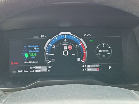 Used 2025 Toyota Tundra Platinum AWD/4WD image 14