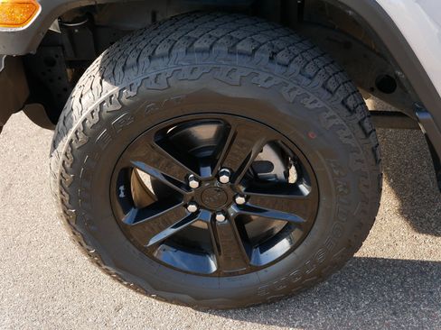 Used 2021 Jeep Wrangler Unlimited Sahara image 15