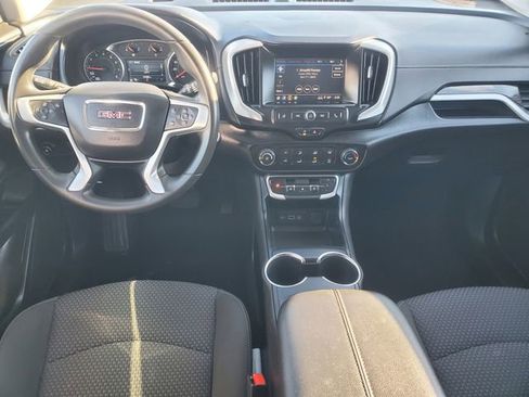Used 2024 GMC Terrain SLE image 26