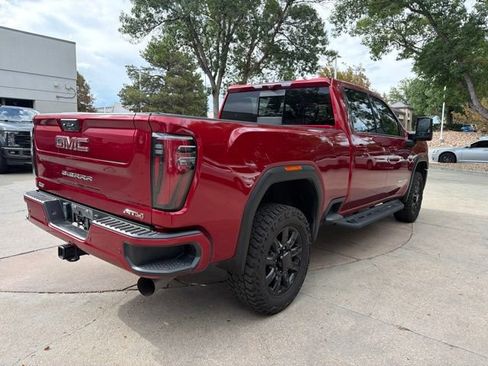 Used 2024 GMC Sierra 2500 AT4 w/ Technology Package AWD/4WD image 7