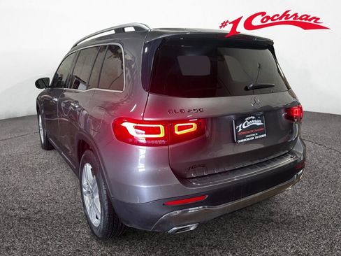 Used 2021 Mercedes-Benz GLB 250 4MATIC image 16