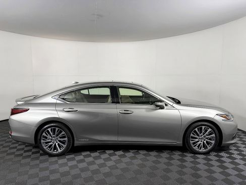 Used 2019 Lexus ES 300h w/ Premium Package FWD image 7