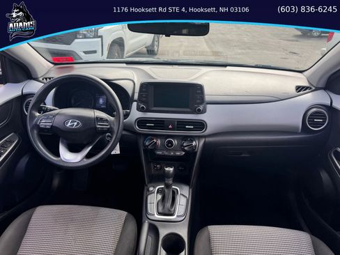 Used 2020 Hyundai Kona SE w/ Cargo Package image 18