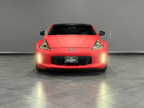 Used 2013 Nissan 370Z Coupe RWD image 3