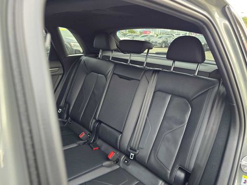 New 2025 Audi Q3 2.0T Premium image 19