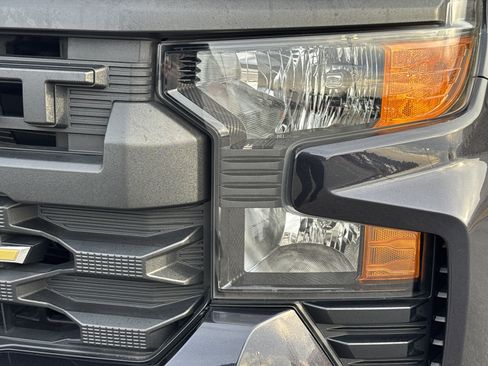 Used 2022 Chevrolet Silverado 1500 Custom image 6