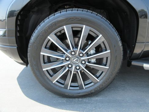 Used 2024 Lexus GX 550 w/ Accessory Package (2T) AWD/4WD image 56