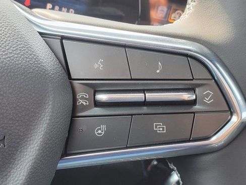 New 2025 Chevrolet Blazer EV LT image 15