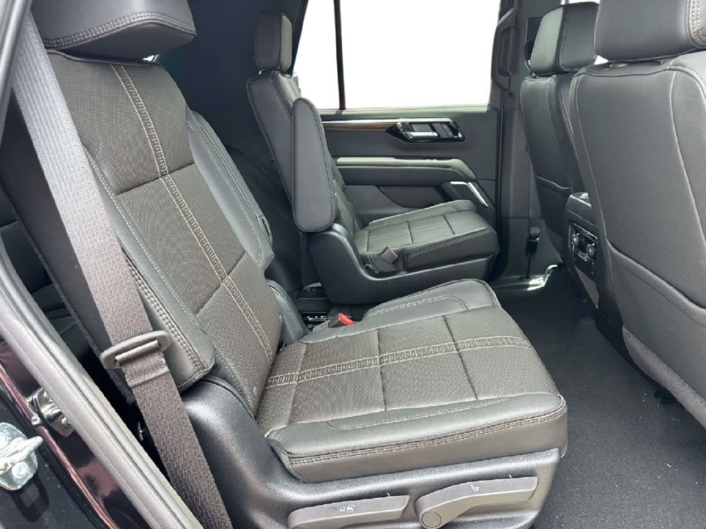 New 2026 Chevrolet Tahoe High Country w/ Sun And Tow Package AWD/4WD image 14