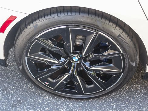 Certified 2023 BMW 740i RWD image 8