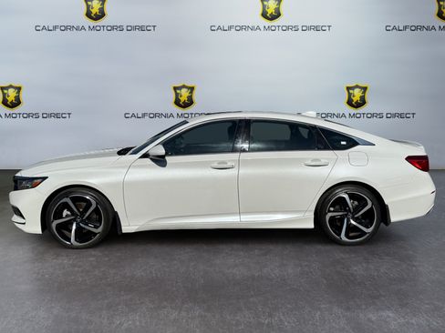 Used 2018 Honda Accord Sport image 2