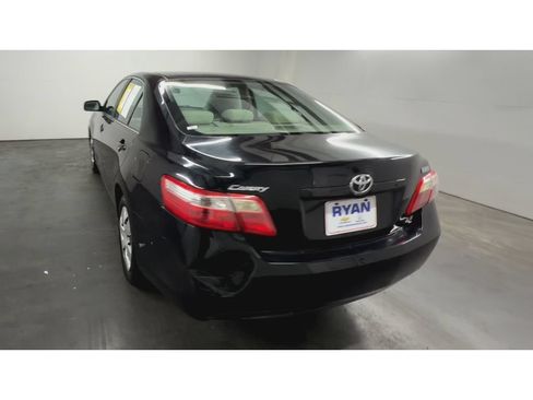 Used 2008 Toyota Camry LE FWD image 7