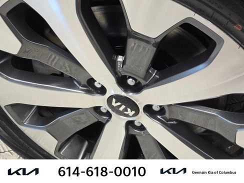 Used 2020 Kia Telluride S w/ S 8 Passenger Seating Package FWD image 12