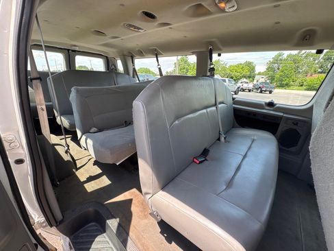 Used 2007 Ford E-350 and Econoline 350 XL RWD image 12