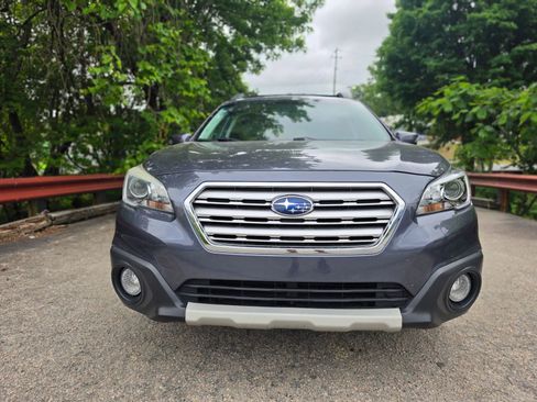 Used 2015 Subaru Outback 2.5i Limited AWD/4WD image 2