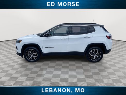 Used 2025 Jeep Compass Limited AWD/4WD image 5
