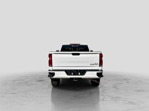 Used 2024 Chevrolet Silverado 3500 High Country w/ Technology Package AWD/4WD image 5
