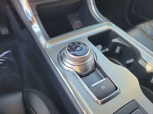 Used 2023 Ford Edge Titanium image 16