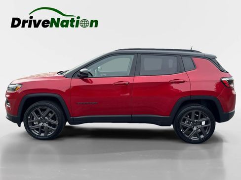 Used 2026 Jeep Compass Limited image 8