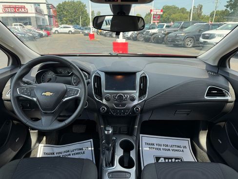 Used 2017 Chevrolet Cruze LT w/ LT True North Edition FWD image 20