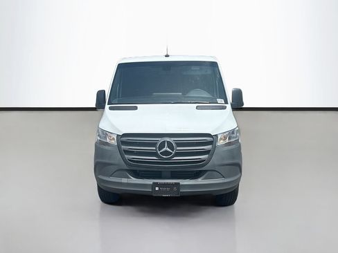 Used 2023 Mercedes-Benz Sprinter 2500 image 8