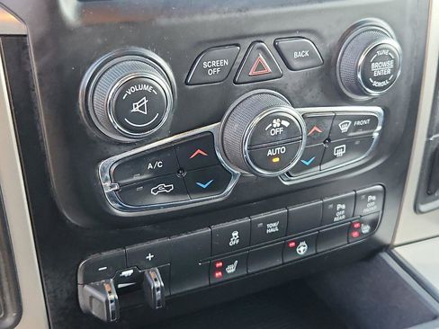 Used 2018 RAM 2500 Big Horn image 15