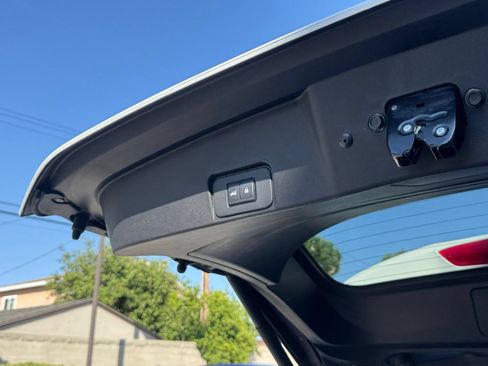 Used 2025 Nissan Rogue SV FWD image 23