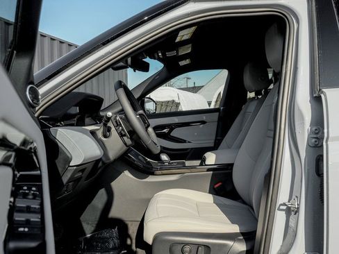 New 2026 Land Rover Range Rover Evoque S AWD/4WD image 10