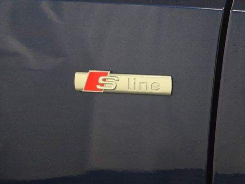 Used 2024 Audi Q3 2.0T Premium Plus image 33