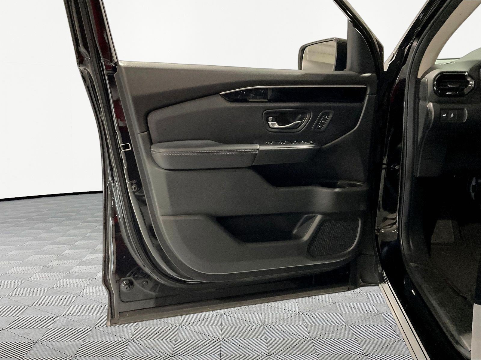 Used 2025 Honda Pilot EX-L image 20