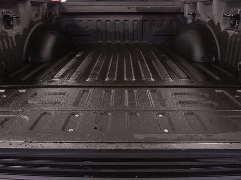 Used 2017 Ford F150 XLT w/ Equipment Group 302A Luxury image 12