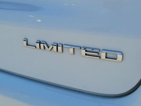 Used 2024 Jeep Compass Limited AWD/4WD image 8