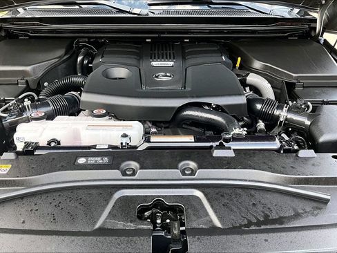 Used 2025 Lexus GX 550 AWD/4WD image 13