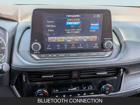 Used 2022 Nissan Rogue SV FWD image 17
