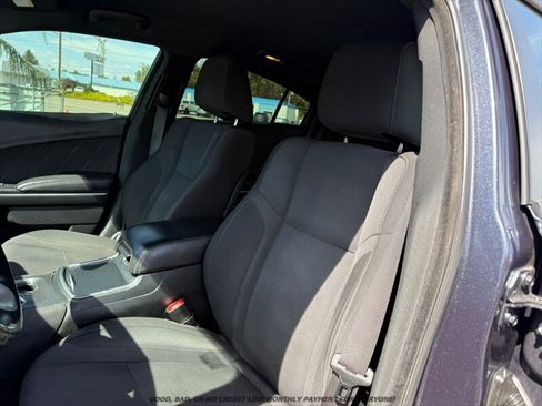 Used 2016 Dodge Charger R/T RWD image 12