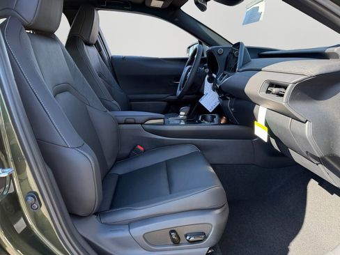 New 2026 Lexus UX 300h AWD image 5