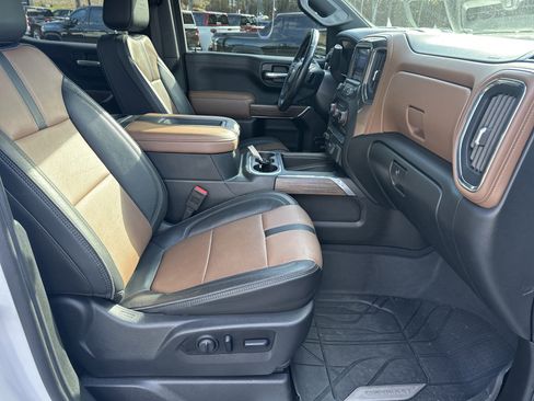 Used 2020 Chevrolet Silverado 1500 High Country w/ Technology Package image 15