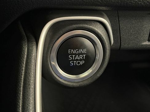 Used 2024 Toyota Grand Highlander AWD image 17