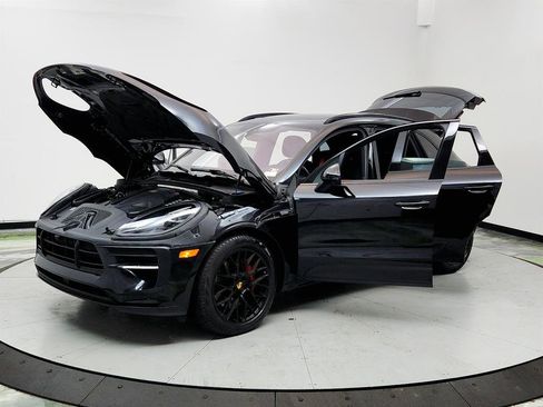 Used 2021 Porsche Macan GTS image 9