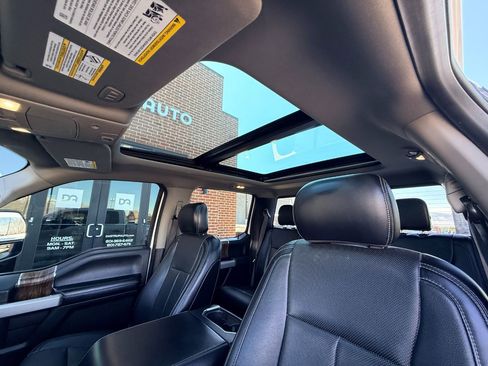 Used 2018 Ford F150 Lariat w/ Equipment Group 502A Luxury image 21