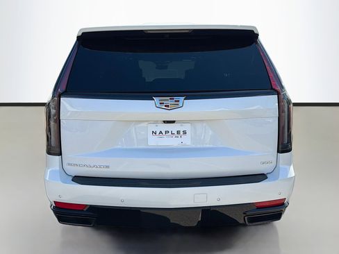 Used 2023 Cadillac Escalade Sport Platinum image 4