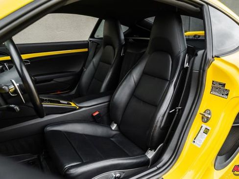 Used 2016 Porsche Cayman image 5