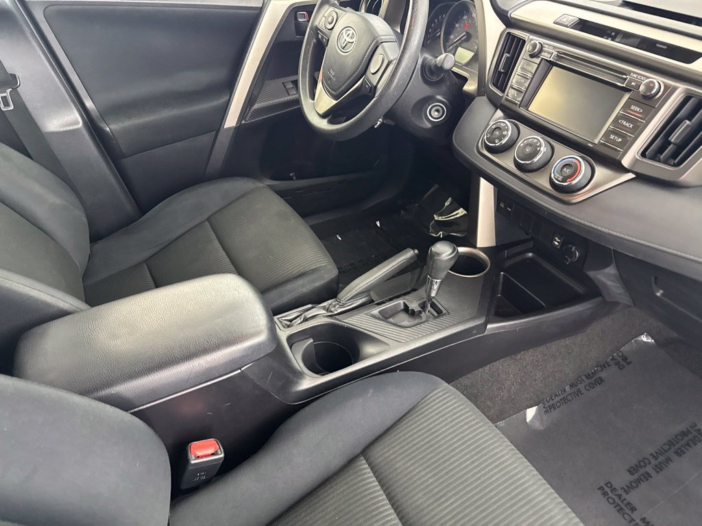 Used 2015 Toyota RAV4 LE AWD/4WD image 23