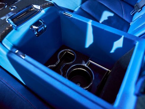 Used 2021 Rolls-Royce Cullinan Black Badge image 57