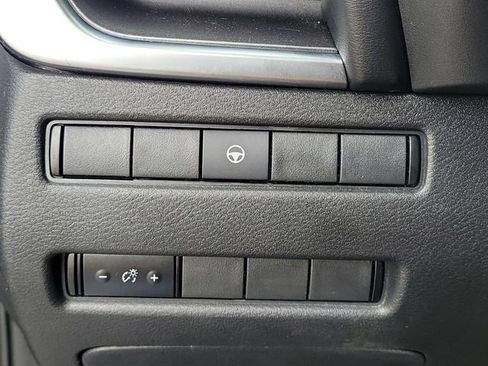 Used 2021 Nissan Rogue SV image 31