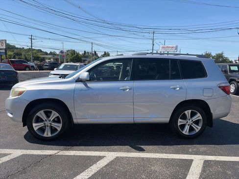 Used 2009 Toyota Highlander Sport AWD/4WD image 4